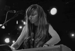 Julia Holter 06a